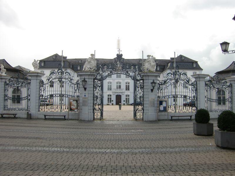 Hotel Zur Schloss-Schenke Neuwied Eksteriør bilde